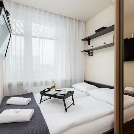 Lagiewniki Sanctuary One Bedroom By Renters Appartement *